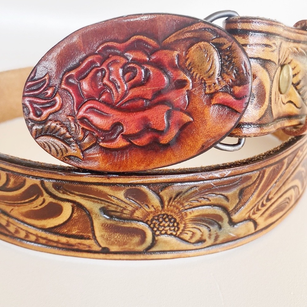 SOLD Vintage Embossed Rose Leather Belt - Picture 5 of 5